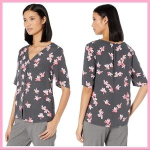 JOULES | NWT Georgie Gray Floral V-Neck Blouse